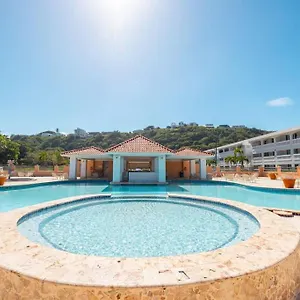 Golden Dreams 1st Floor 101b Apartment Isabela