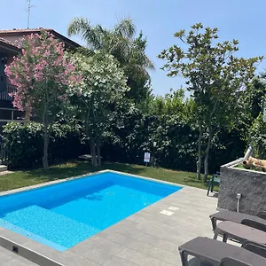 https://il-giardino-delletna.sicilyhotelsitaly.net